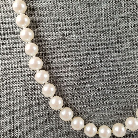 Vintage Knotted Faux Pearl Gold Tone Fish Hook Clasp 30"  Necklace & 7” Bracelet - Picture 7 of 12